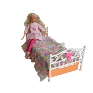 Vintage Mattel Soft Body Bedtime Barbie w/ Bed #12184