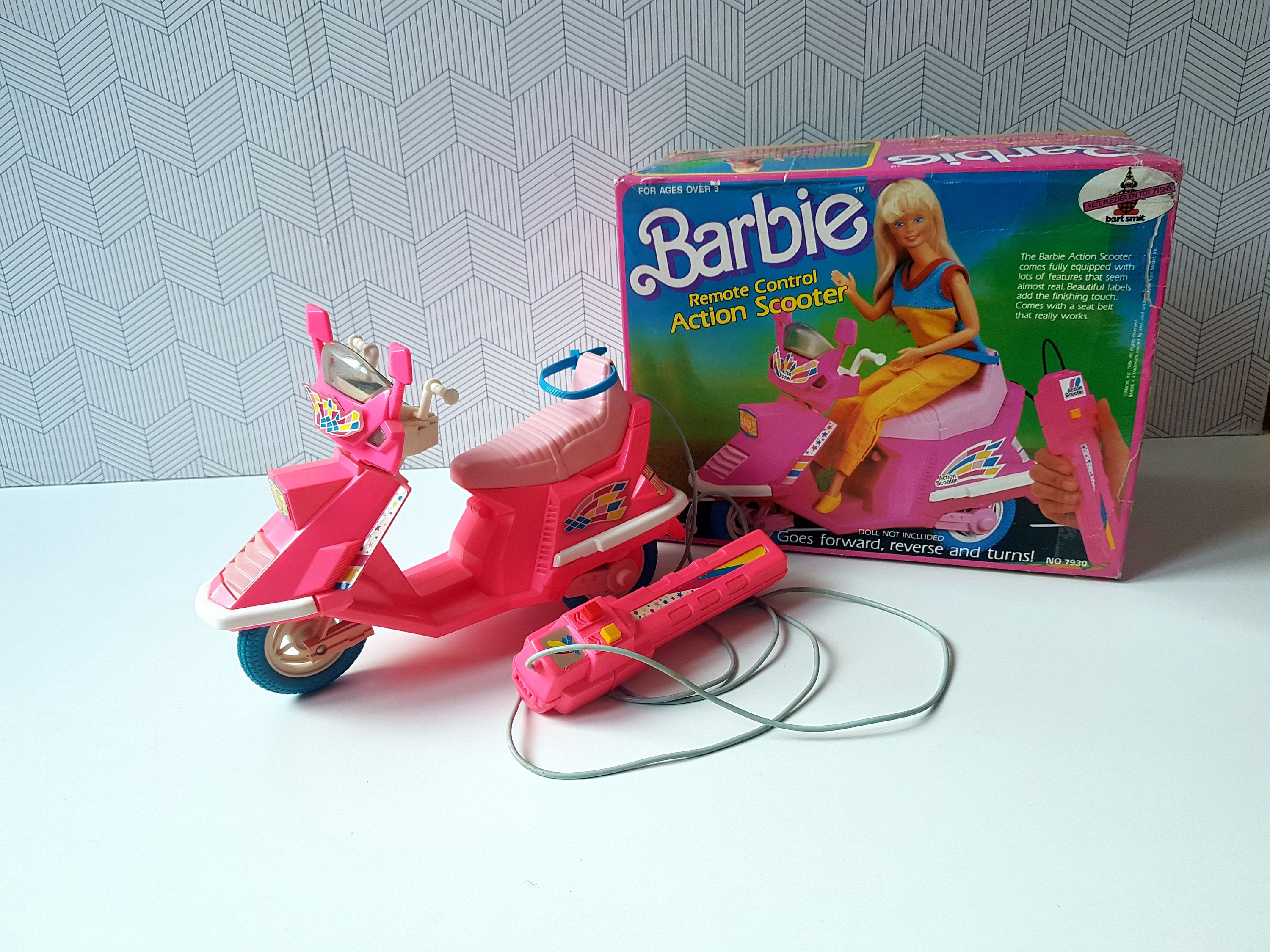 Laatste knecht Weggegooid Buy Vintage Barbie Remote Controlled Action Scooter With Box Online in  India - Etsy