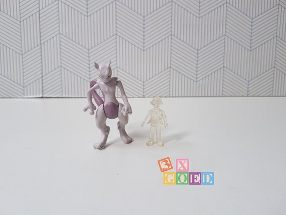 Pokemon TCG Mega Mewtwo X Figure Collection Box 