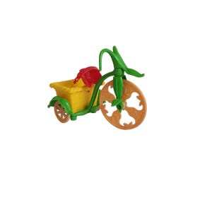 Vintage Kenner Strawberry Shortcake Berry Tricycle