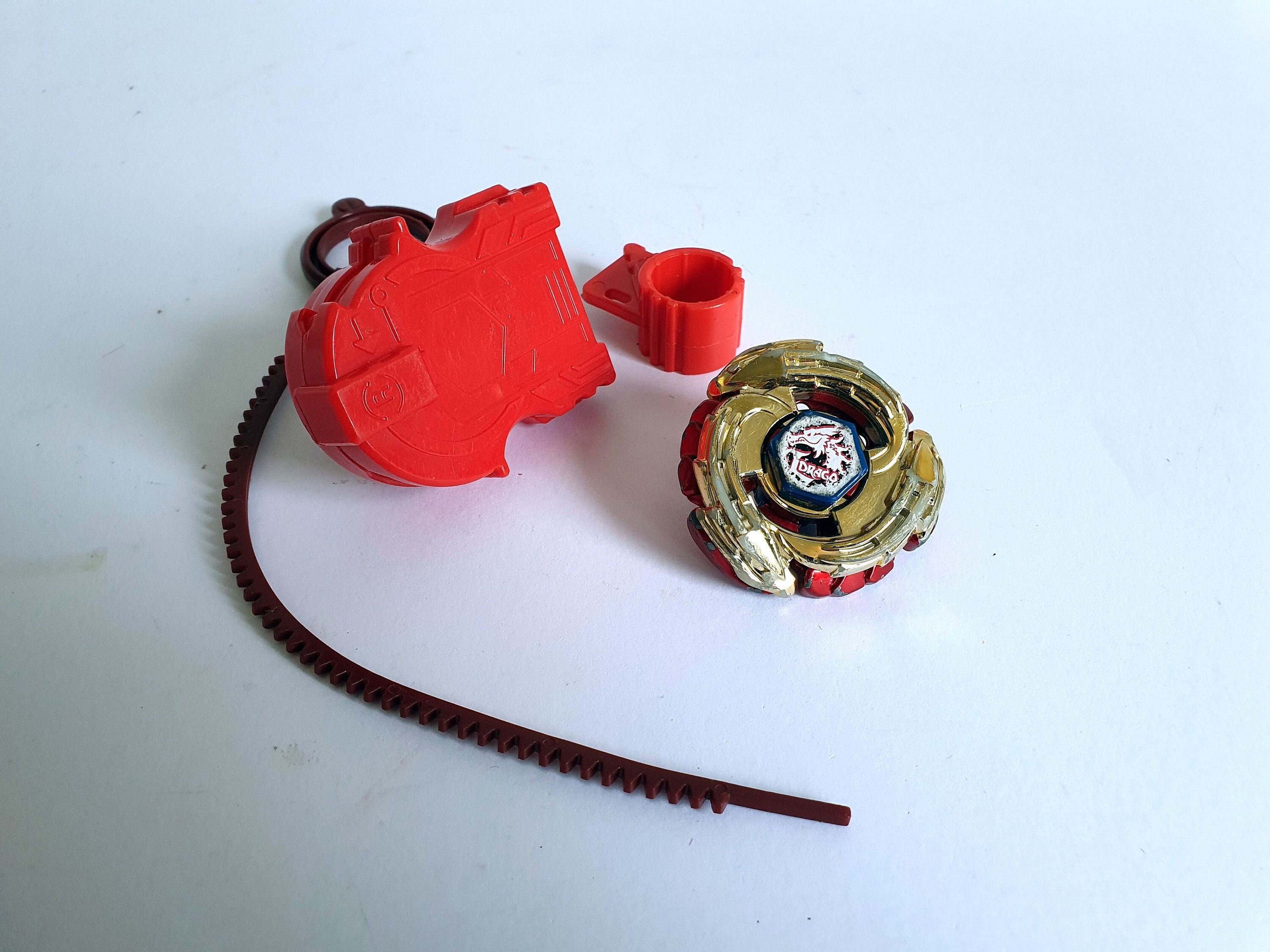 Toupie Beyblade Lightning L Drago Version version Takara Tomy avec lanceur