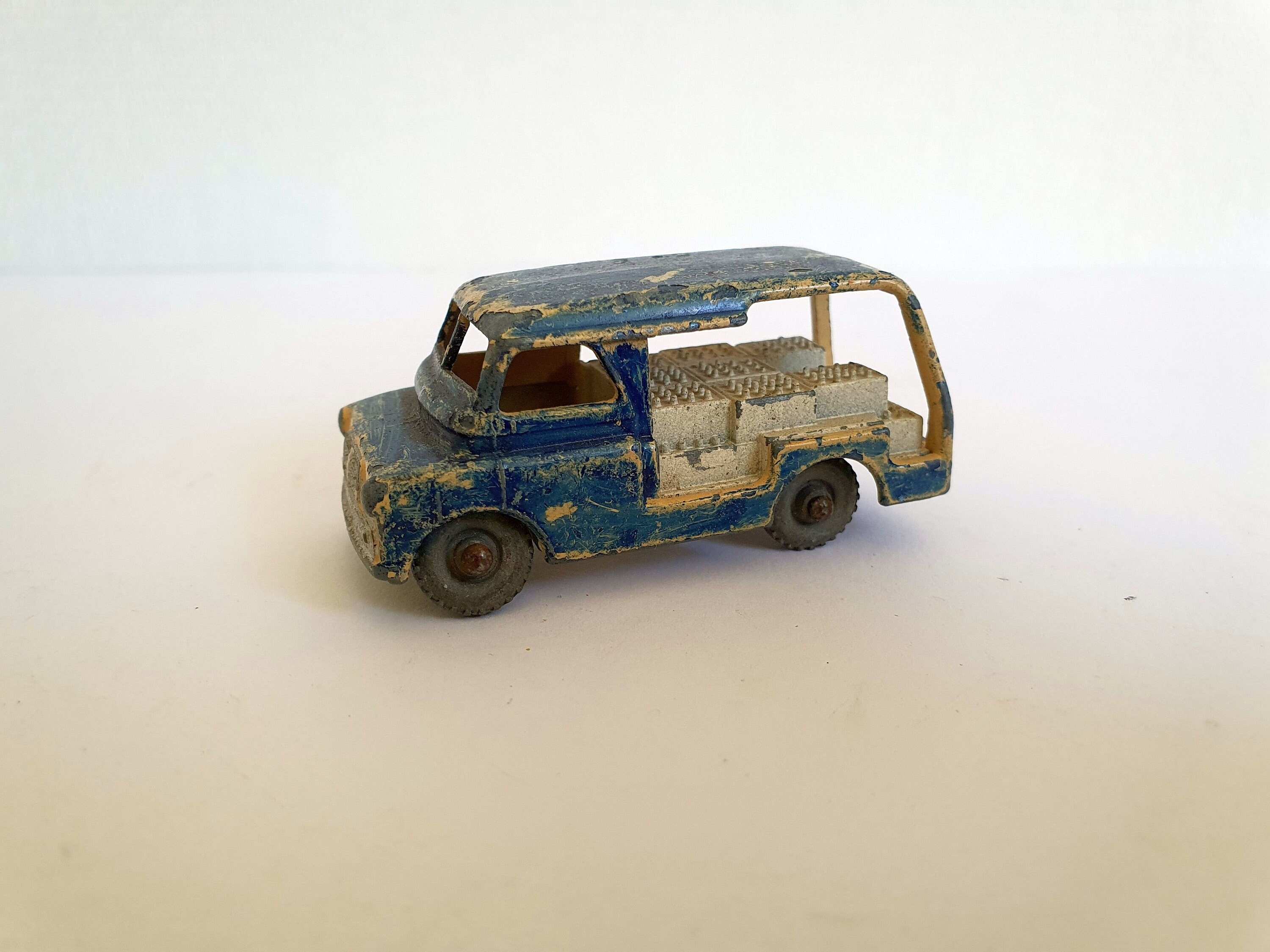 Vintage Lesney Matchbox Moko Bedford Milk Delivery Van W/metal