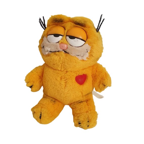 Vintage Dakin Garfield Red Heart Plush 7″ – Romantic Cartoon Cat
