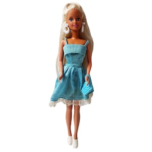Vintage Hasbro Sindy doll
