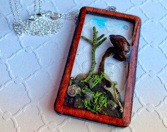 Mushroom Pendant Necklace, Dried Plant Necklace, CottageCore Jewelry, Valentine’s Gift for her, Botanical Jewelry, Witch Gift, Resin Jewelry