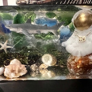Epoxy Resin Lamp, Astronaut Night Light, Space Gift, Space Decor, Outter Space Lamp, Space Themed for Men, Dreamcore, weirdcore, y2k gift