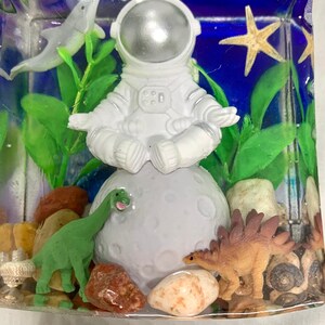 Epoxy Resin Lamp, Astronaut Night Light, Space Gift, Space Decor, Outter Space Lamp, Space Themed for Men, Dreamcore, weirdcore, y2k gift