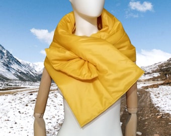 Warm puffer scarf. Winter scarf puffer. Quilted down shawl. Blanket padded scarf. Neck around wrap accessory, gift for women's and men