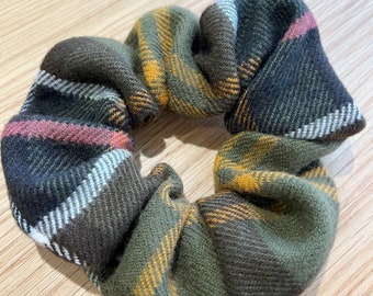 Tartan scrunchie | Green scrunchie | Christmas scrunchie | Stocking filler for her | Hair accessories