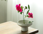 Handmade Ceramic Ikebana Vase Snack Plate in White and Black, Textured Surface Style, Kenzan Flower Frog Included