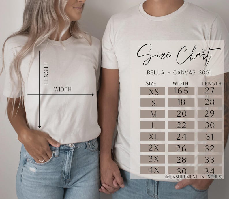 Puede incluir: Dos personas con camisetas blancas, con una tabla de tallas a la derecha. La tabla, etiquetada como "Tabla de tallas", enumera las tallas XS a 4X, con medidas de ancho y largo en pulgadas. Las camisetas son Bella + Canvas 3001.