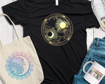 Shirt Celestial Golden Sun & Crescent Moon - Uniseks T-shirt met korte mouw, grafisch t-shirt, circulair ontwerp