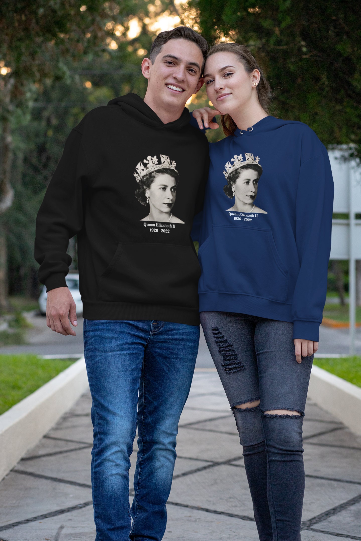 Discover Made in UK - Queen Elizabeth Sweatshirt - RIP Queen - God Save the Queen - Unisex Heavy Blend Hooded Sweatshirt