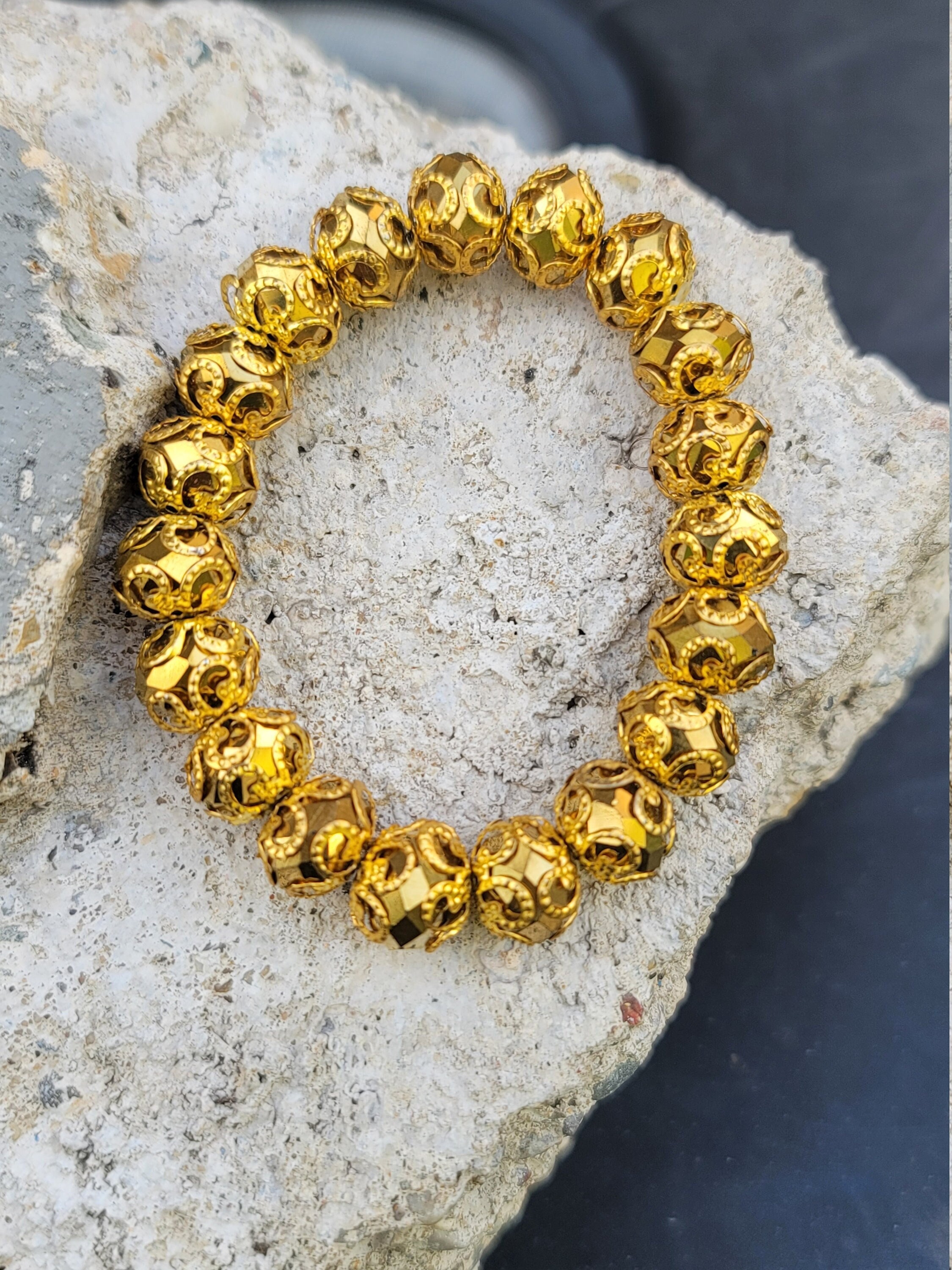 Beautiful Gold and Gold Bracelet