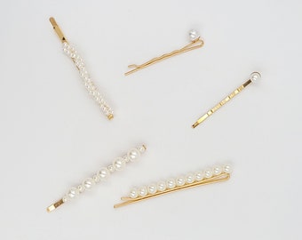 O1 Hair clip with pearls gold minimalist bridesmaid barrette simple hair pin classy hair accessories great gift ideas Bella