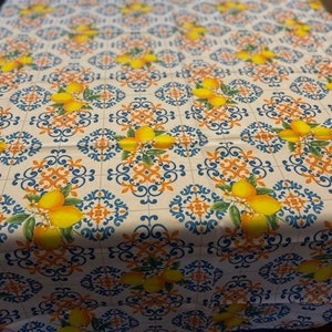 Lemon Tablecloth | Majolica tile Tablecloth | Stain Resistant Material | 140x180 cm | Long Tablecloth | Mediterranean Style