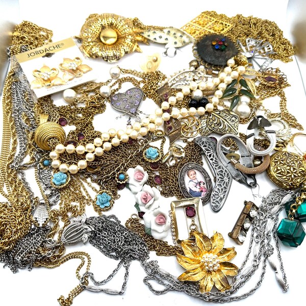 Large Vintage Costume Jewelry Lot, Almost 2 Pounds of Vintage Necklaces Brooches Earrings Pins, Rhinestones, Long Necklaces, Estate Lot