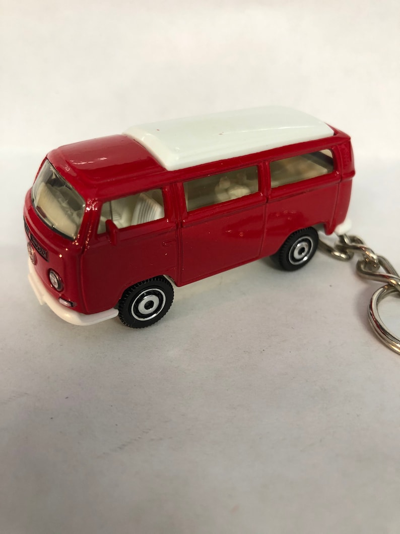 Volkswagen T2 Bus Keychain Key Ring and chain chrome