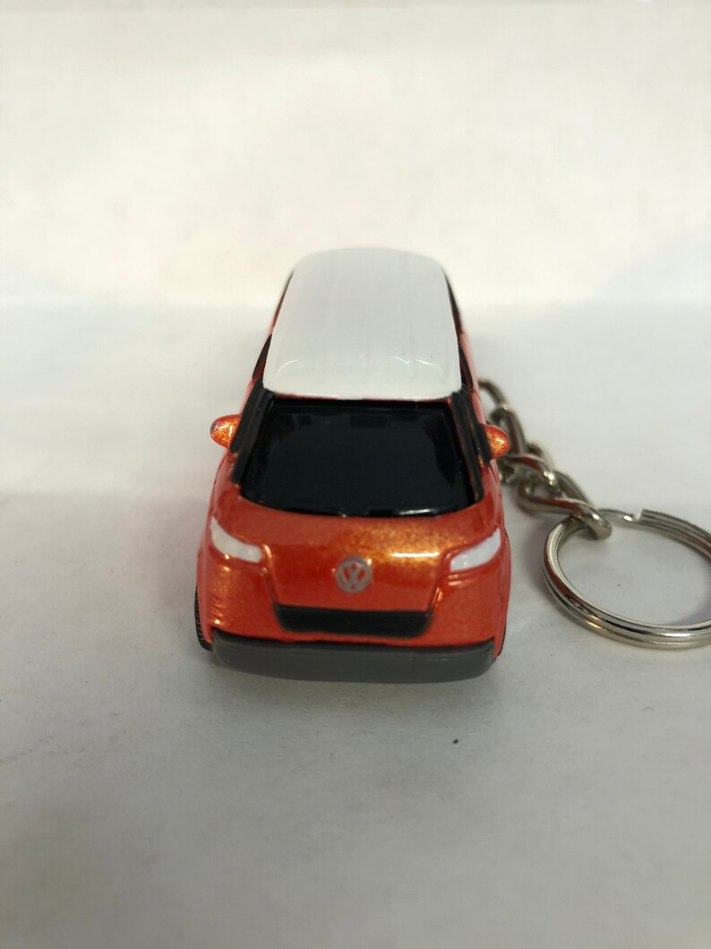 Volkswagen MicroBus Keychain Key Ring and chain chrome