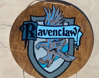 Ravenclaw Türschild | Harry Potter Zimmerschild aus Holz | Blau & Bronze Zauberer Dekor | Hogwarts Haus Türschild | Geschenk für Potter Fans