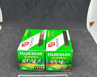 Película Fuji Superia Reala 100 de 35 mm.