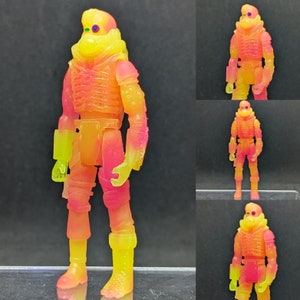 Scraplord (Teqkilla Sunrise) 1 of 5 by Tiddy Bean Toys. Glow in the dark, Hand molded and cast. 2 points of articulation, removable head.