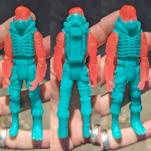 Scraplord (Scraps 5) by Tiddy Bean Toys. Hand molded and cast. 2 points of articulation, removable head