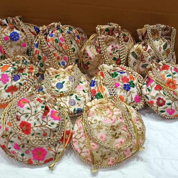 100 Wedding Favor Embroidered Potli Bags Return Gift For Guests Drawstring Pouche Candy Sweet Bag Housewarming Bridesmaid Gift Free Delivery