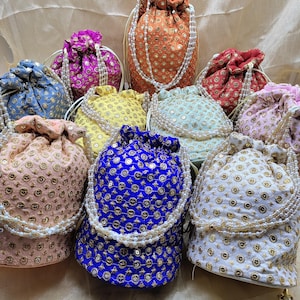 Sacs faits main, sac à main pour femme, sac à main brodé, sac à main de mariage, sac à main traditionnel, sacs cadeaux, sac à main, cadeau Diwali, cadeau de retour, sac à main Rajasthani