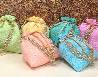 Lot Of 100 Indian Handmade Women's Embroidered Clutch Purse Potli Bag Pouch Drawstring Bag Wedding Favor Return Gift For Guests Free Ship