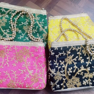 Lote de 5 a 100 piezas de bolsos de mano bordados hechos a mano para mujer de la India, regalos de boda indios, regalos de dama de honor, recuerdo de boda, regalo de devolución