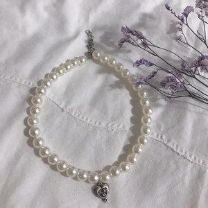 Pearl necklace/pearl with charm necklace/necklace/jewelry