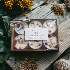 Freesia & Lilac All Natural Soy Wax Tealights  Hand Poured with Fragrant/Essential Oils | Floral Scent | Wedding Favors | Dried Flowers |