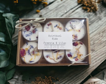 Freesia & Lilac All Natural Soy Wax Tealights  Hand Poured with Fragrant/Essential Oils | Floral Scent | Wedding Favors | Dried Flowers |