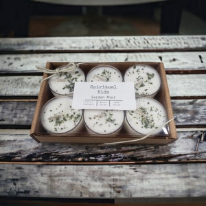 Garden Mint Natural Soy Tealights Hand Poured with Fragrant/Essential Oils Dried Mint Leaves | Herbal Tealights | Birthday Gift | Mint Scent