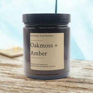 Oakmoss & Amber Soy Candle 8oz 35-40 Hours Hand Poured with All Natural Soy Wax and Fragrant/ Essential Oils! | Herbal Woodsy Candle |