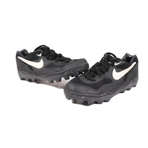 nike shark cleats 1990