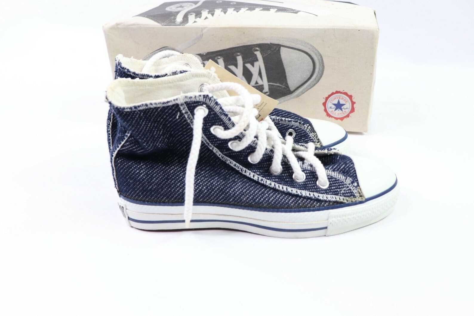 chucks 90s