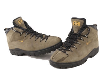 nike air max hiking boots