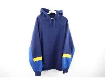 baggy sweatshirt