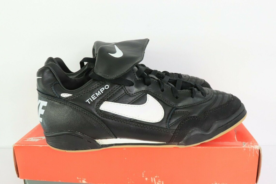 nike tiempo classics