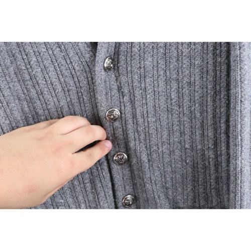 60s Mens Large Wool Knit Leather Trim Cardigan Sweater Gray shops Kurt Cobain, Mens Leather Trim Cardigan Sweater, Mens Sweater Gray Kurt Cobain