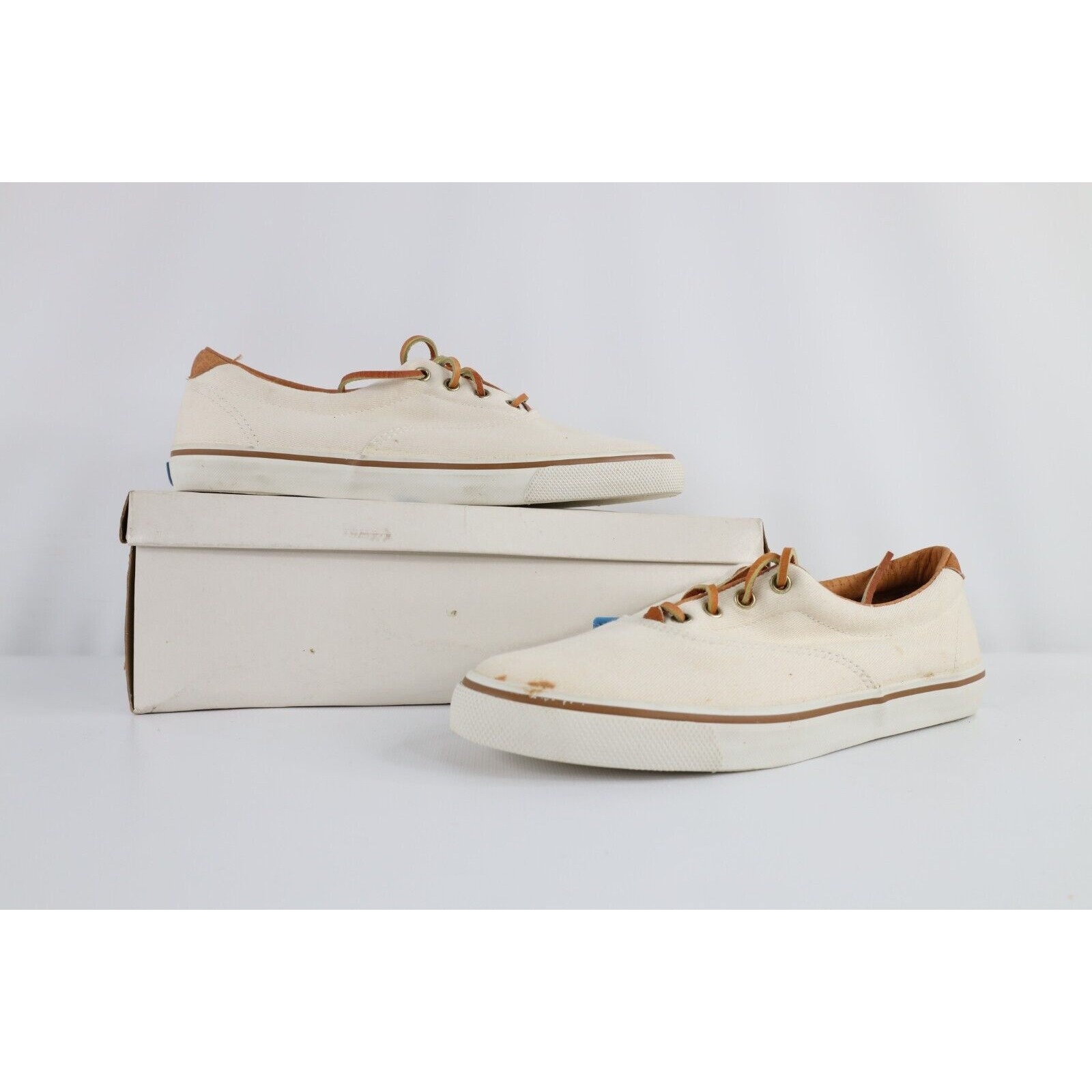 lace keds