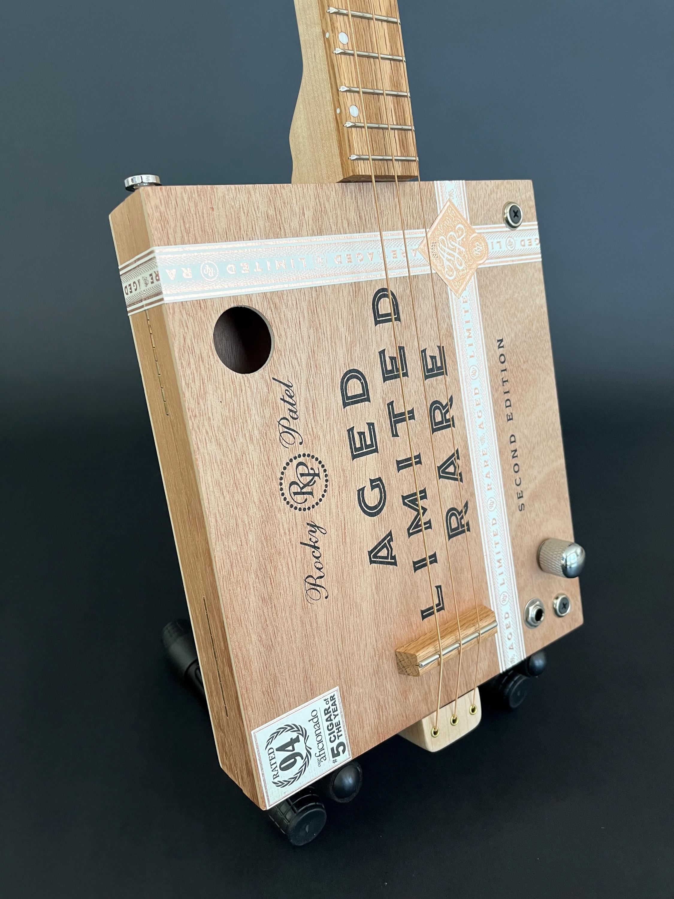 Cbg cigar box guitar - Etsy 日本