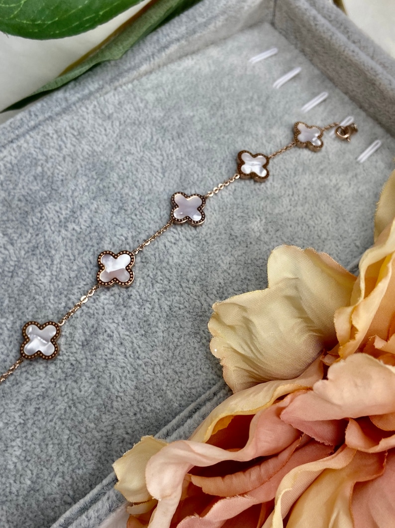 Clover Mother Of Pearl Bracelet