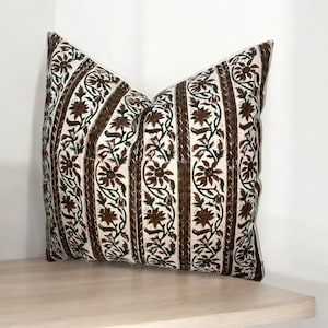 Handcrafted Linen Pillow Cover - Block Print Pillow, Floral Pillow, Botanical Pillow, Boho Pillow, Decorative Pillow, Farmhouse Decor