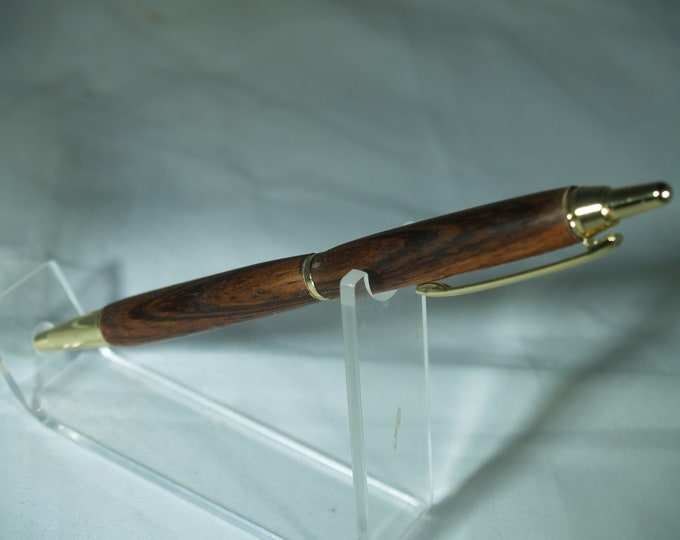 click pen dressed in Rosewood