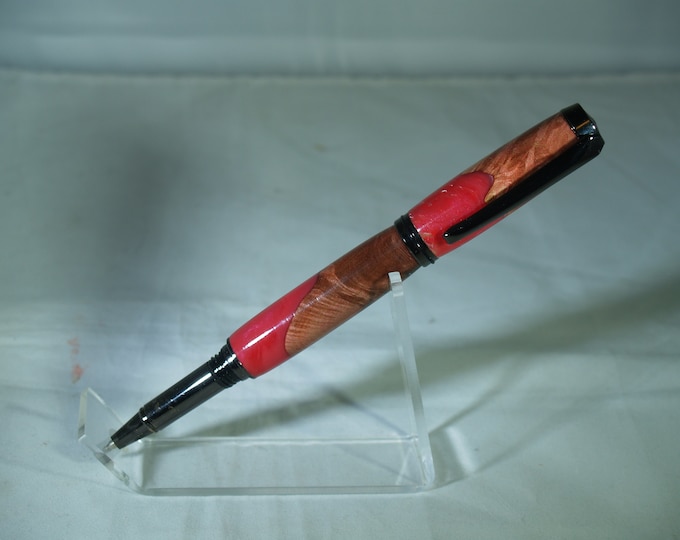 eco jr gent.pen dressed in maple burl and resin