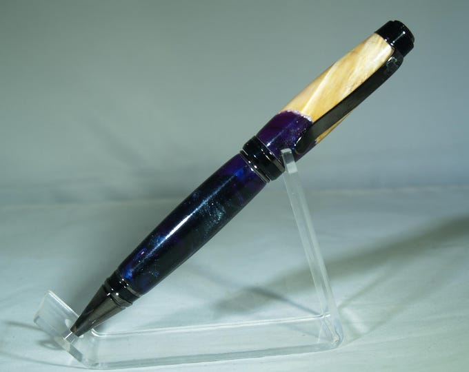 Gun Metal cigar pen in maple burl and alumilite resin