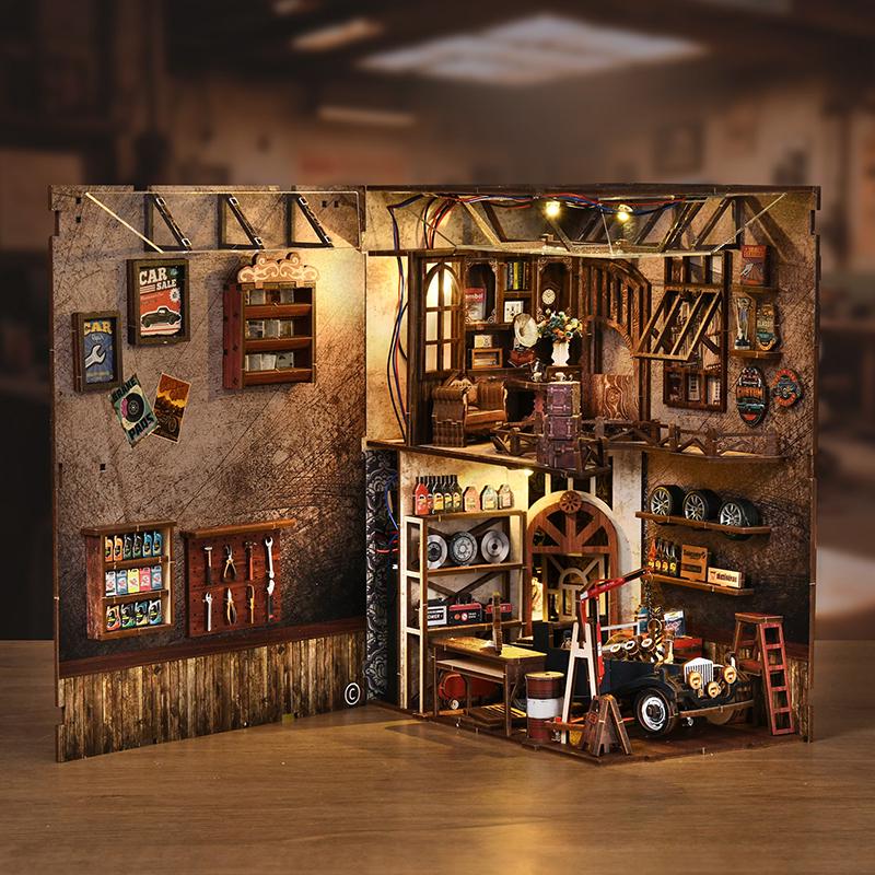 Craftsmanship Repair Shop Book Nook – Classic Auto Garage 3D Wood